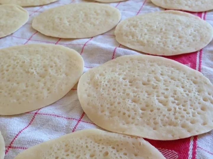 Atayef mit Ashta (Cremefüllung) und Walnüssen - Rezept - Bild Nr. 3