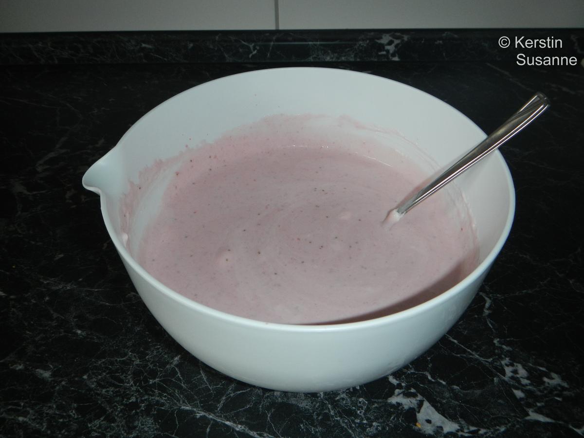 Erdbeer-Sahne-Torte - Rezept - Bild Nr. 10919