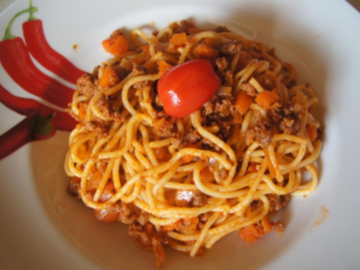 Scharfe Bolognese mit Spaghetti - Rezept - Bild Nr. 17