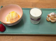 Salz-Karamell-Eis mit Windbeuteln und Quarkspeise - Rezept - Bild Nr. 2