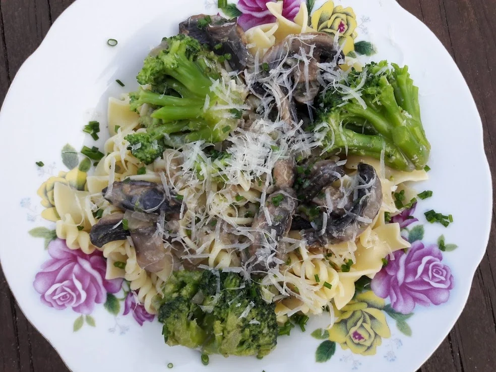 Rezept: Nudeln mit Pilze und Broccoli Bild Nr. 2 Nudeln mit Pilze und Broccoli - Rezept - Bild Nr. 2