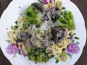 Nudeln mit Pilze und Broccoli - Rezept - Bild Nr. 2