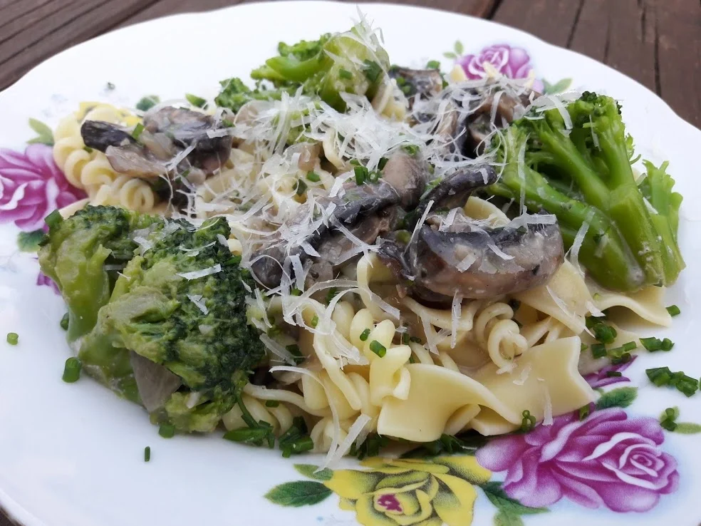 Rezept: Nudeln mit Pilze und Broccoli Bild Nr. 10 Nudeln mit Pilze und Broccoli - Rezept - Bild Nr. 10