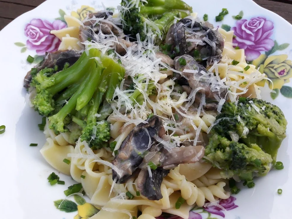 Rezept: Nudeln mit Pilze und Broccoli Bild Nr. 11 Nudeln mit Pilze und Broccoli - Rezept - Bild Nr. 11