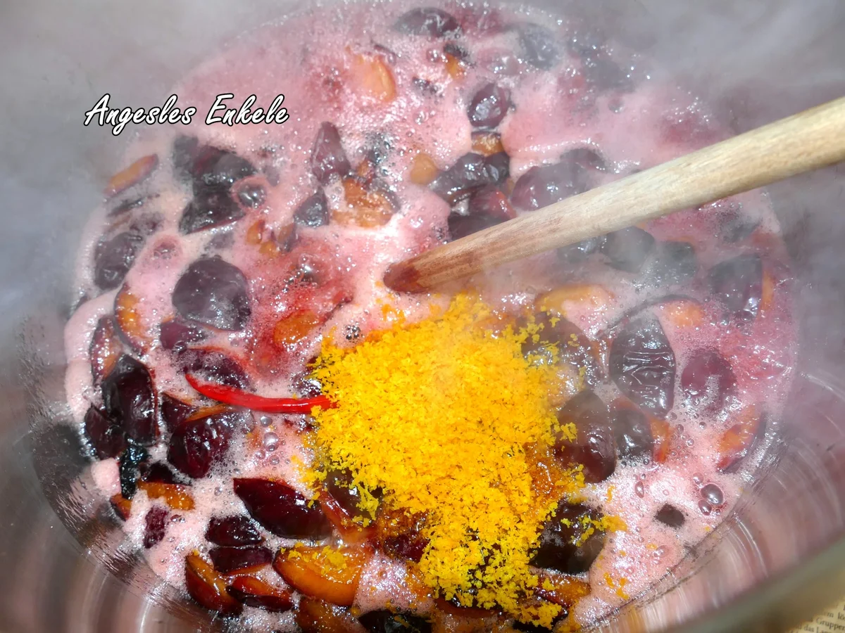 Zwetschgen-Marmelade mit Chilischote und Orangenschale - Rezept - Bild Nr. 6
