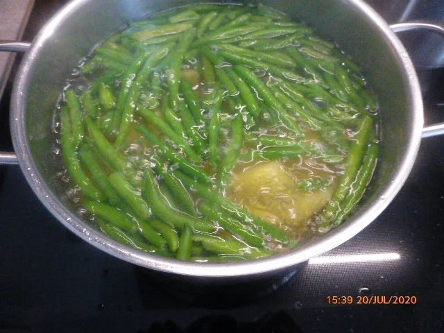 Eier - Kartoffel - Salat mit Bacon - Rezept - Bild Nr. 3