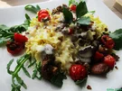Nudeln mit Käse-Soße und Hack auf Rucola - Rezept - Bild Nr. 2