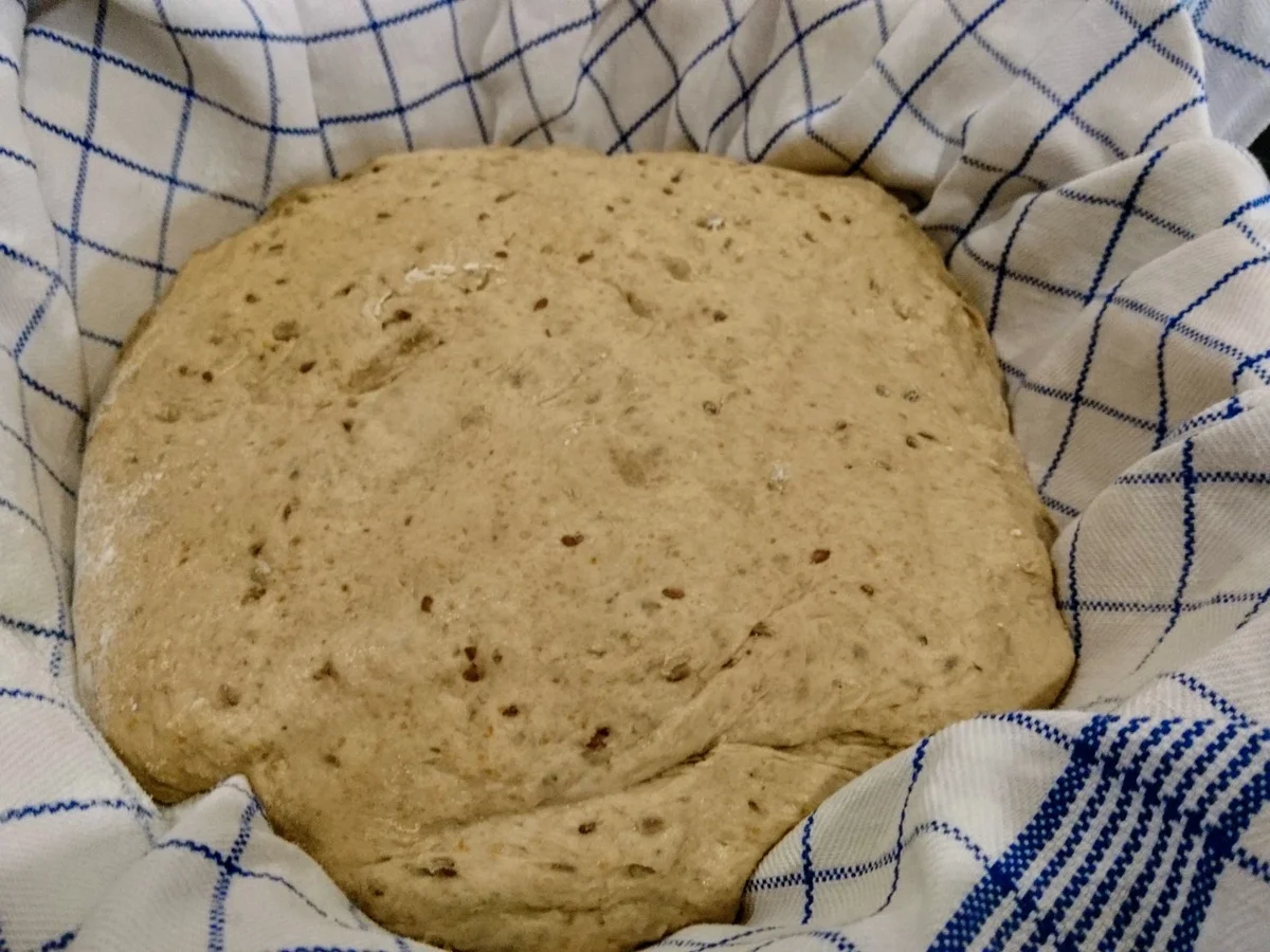 Rezept: Dreikornsauerteigbrot Bild Nr. 3 Dreikornsauerteigbrot - Rezept - Bild Nr. 3