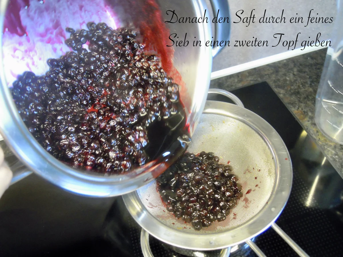 Rezept: Aronia Marmelade und Aronia Sirup Bild Nr. 3 Aronia Marmelade und Aronia Sirup - Rezept - Bild Nr. 3