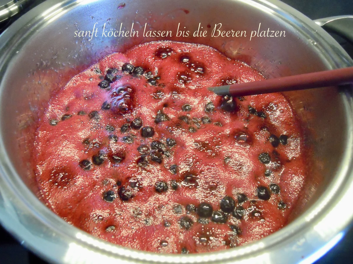 Rezept: Aronia Marmelade und Aronia Sirup Bild Nr. 50 Aronia Marmelade und Aronia Sirup - Rezept - Bild Nr. 50