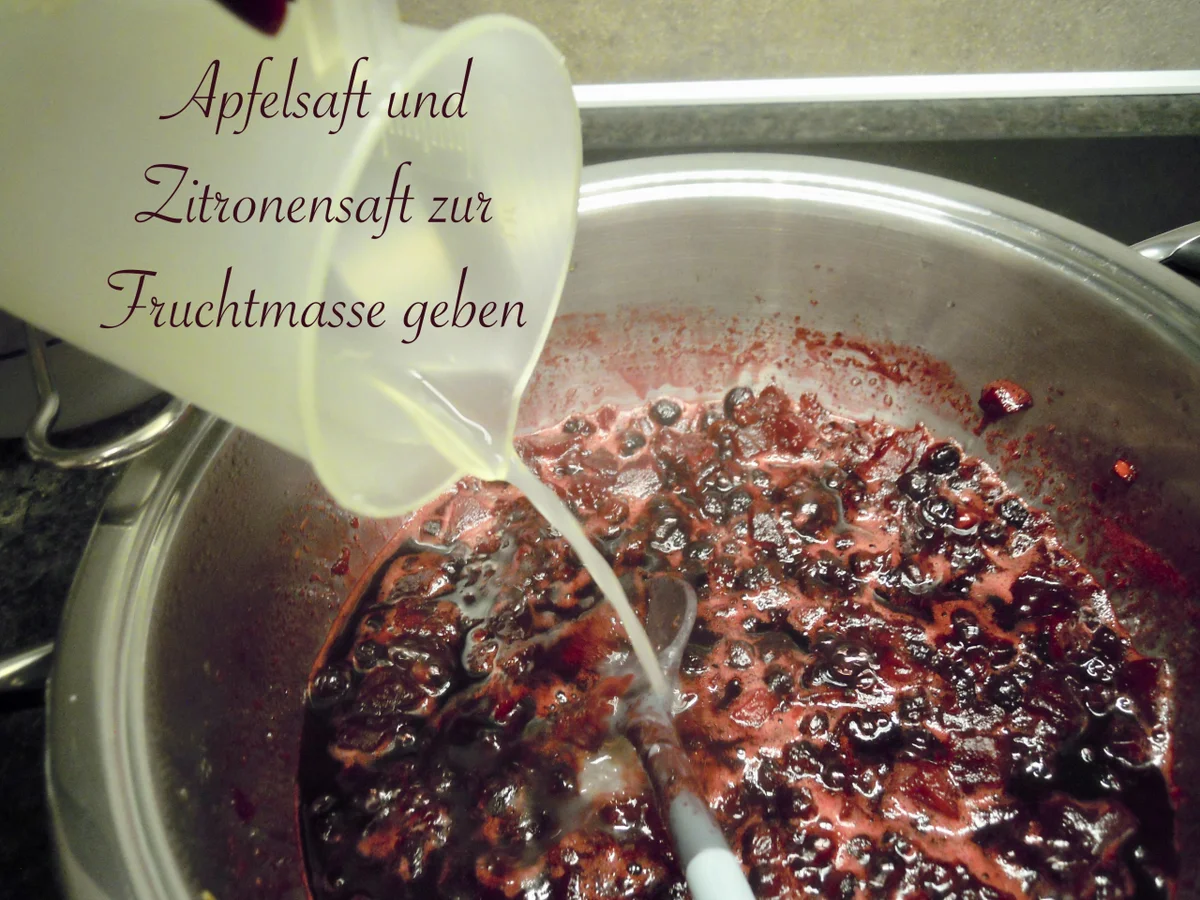 Rezept: Aronia Marmelade und Aronia Sirup Bild Nr. 60 Aronia Marmelade und Aronia Sirup - Rezept - Bild Nr. 60