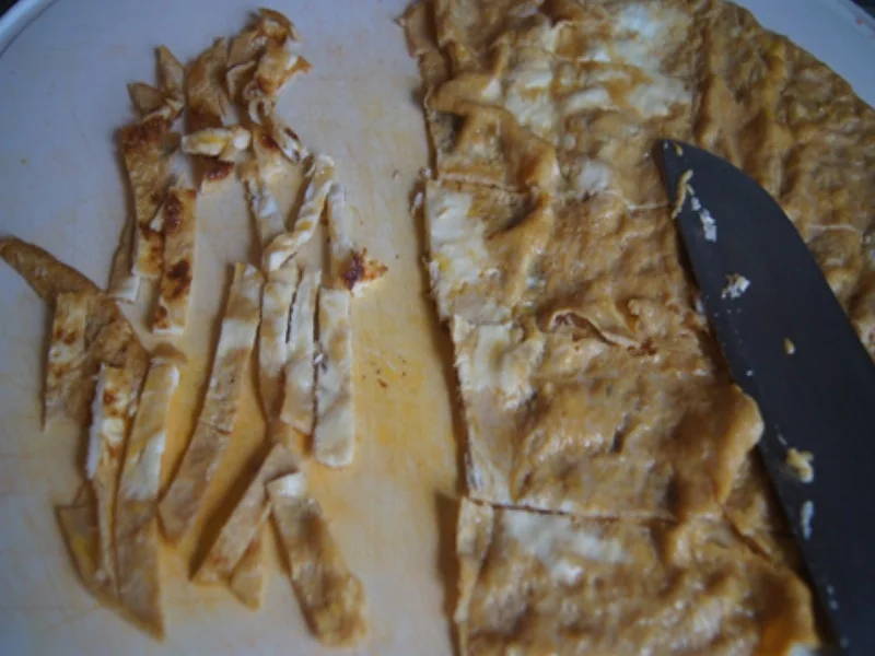 Feurige Suppe mit Einlagenmix - Rezept - Bild Nr. 17