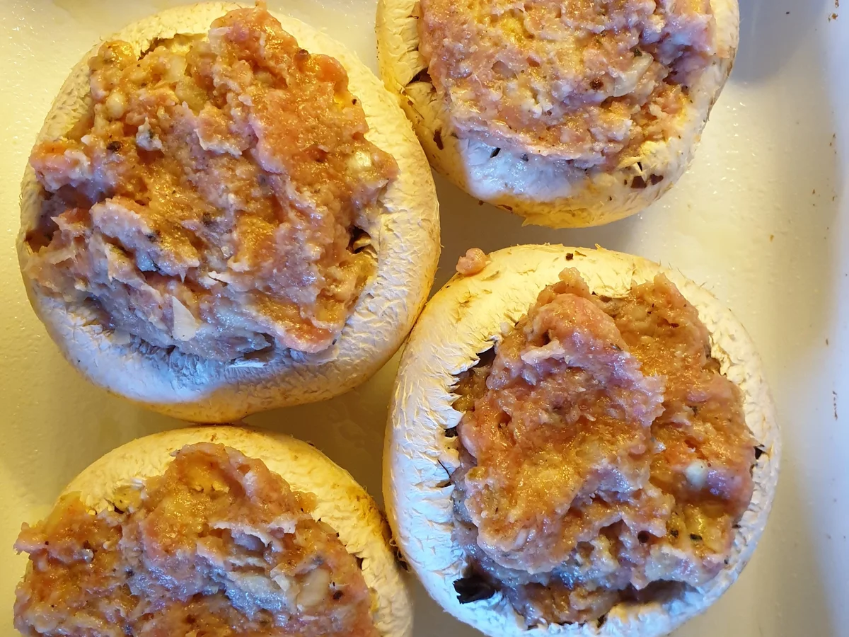 Rezept: Gefüllte Champignons Bild Nr. 4 Gefüllte Champignons - Rezept - Bild Nr. 4