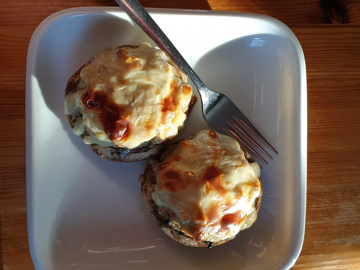 Rezept: Gefüllte Champignons Bild Nr. 6 Gefüllte Champignons - Rezept - Bild Nr. 6