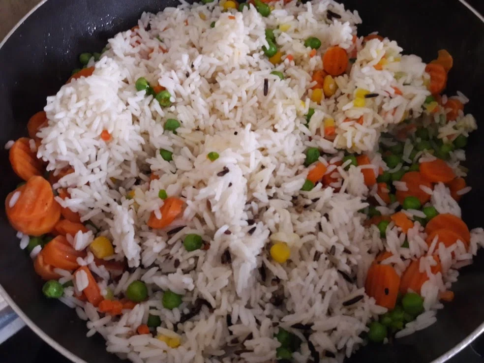 Paprika mit Gemüse-Reis-Füllung - Rezept - Bild Nr. 10