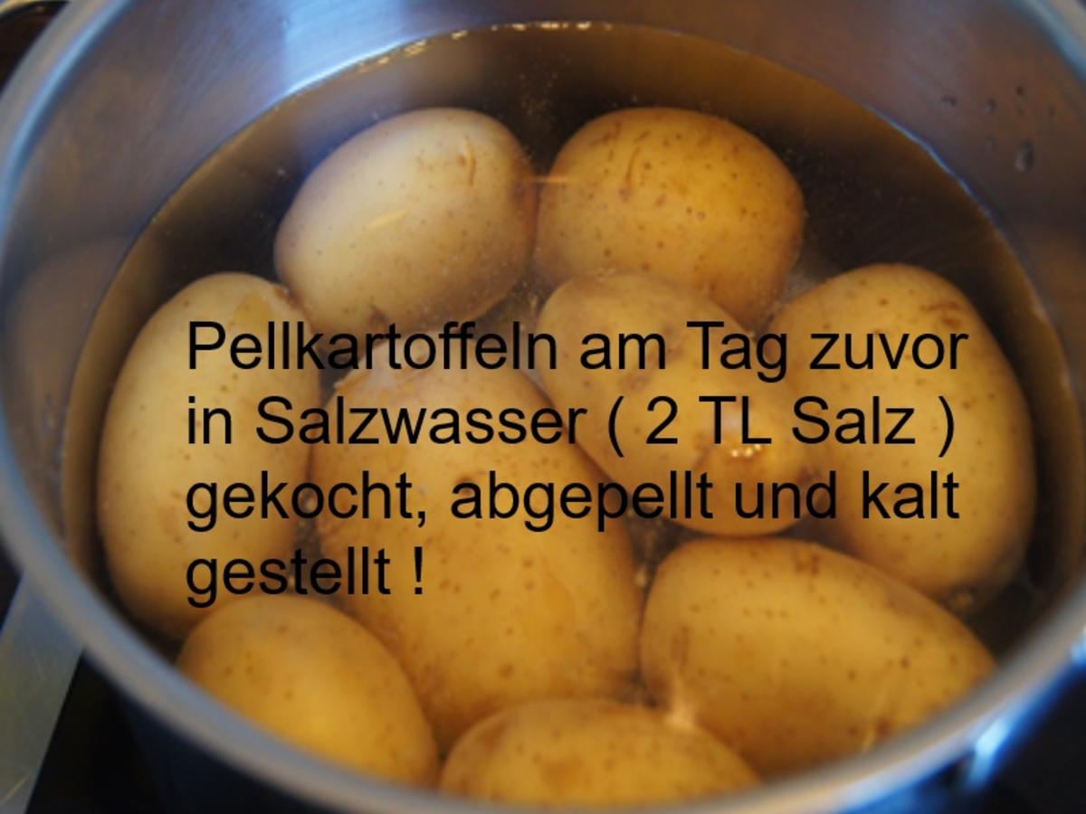 Sülze mit herzhaften Bratkartoffeln, Gewürzgurken und Rote Bete Salat - Rezept - Bild Nr. 3