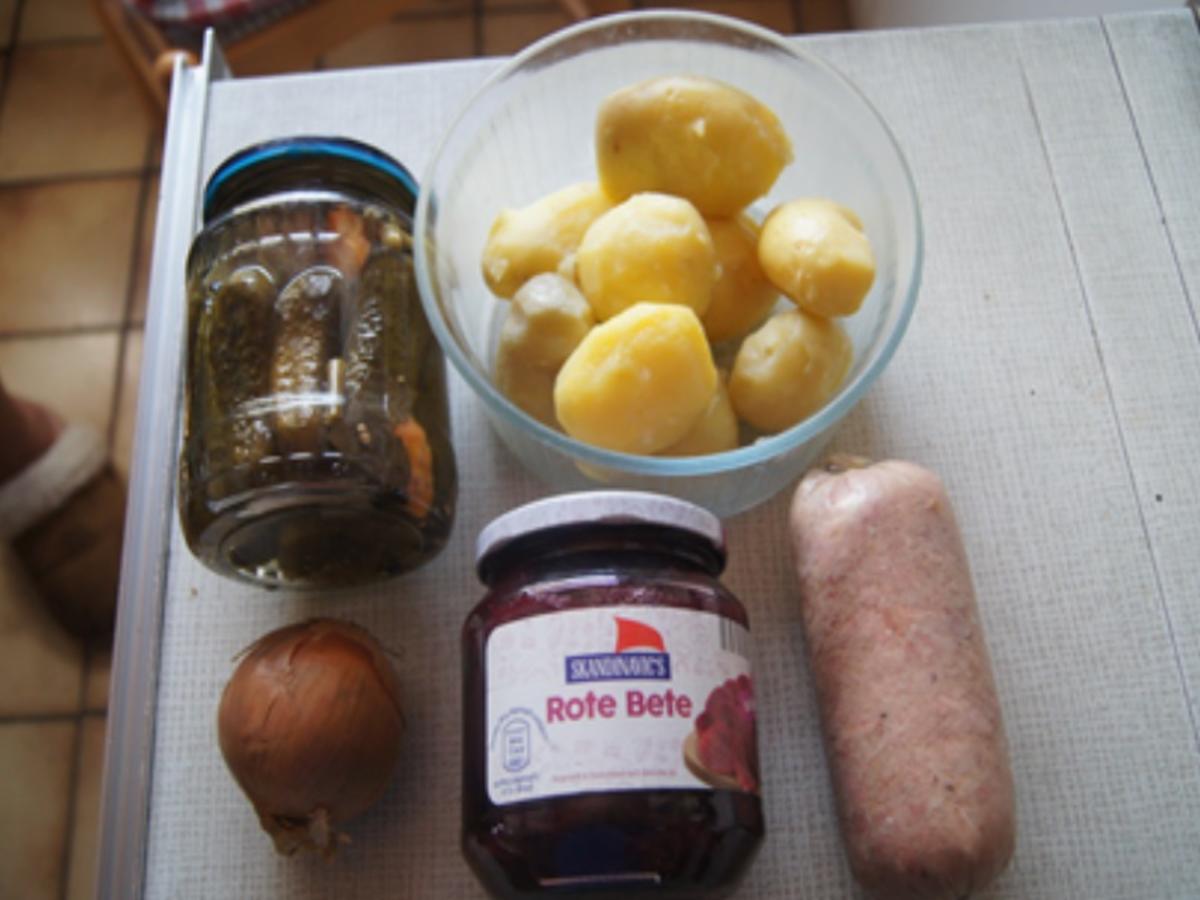 Sülze mit herzhaften Bratkartoffeln, Gewürzgurken und Rote Bete Salat - Rezept - Bild Nr. 21