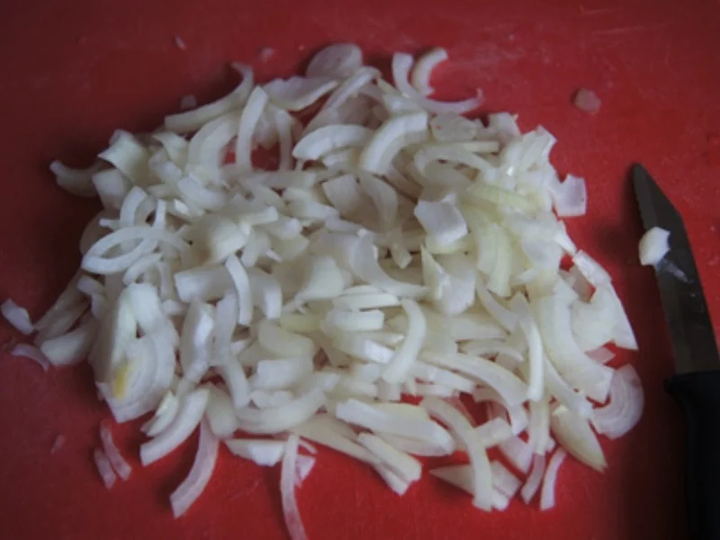 Sülze mit herzhaften Bratkartoffeln, Gewürzgurken und Rote Bete Salat - Rezept - Bild Nr. 24