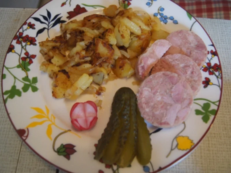 Sülze mit herzhaften Bratkartoffeln, Gewürzgurken und Rote Bete Salat - Rezept - Bild Nr. 32