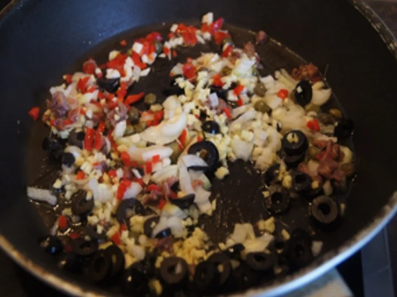Spaghetti Puttanesca - Rezept - Bild Nr. 7