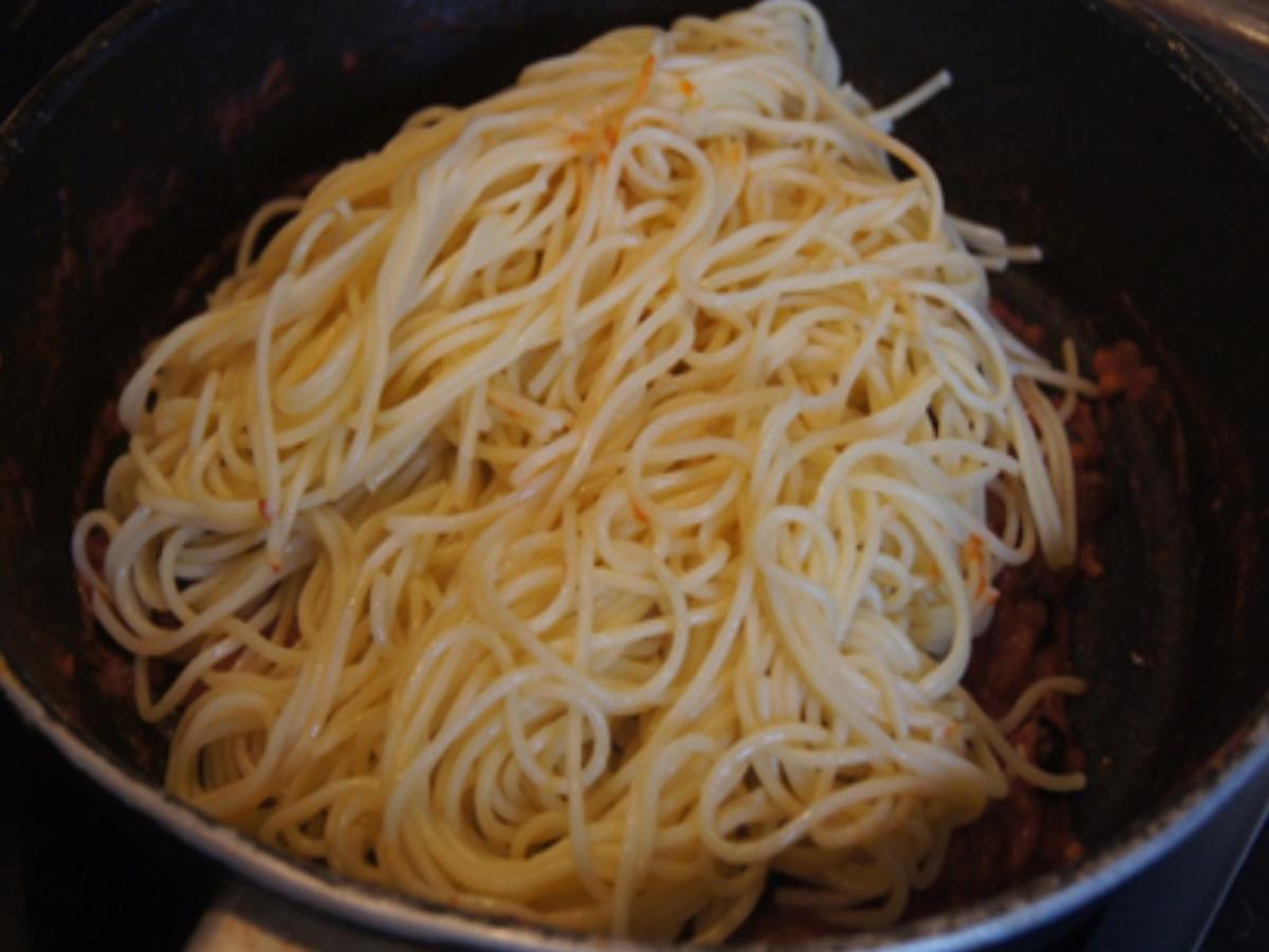 Spaghetti Puttanesca - Rezept - Bild Nr. 13