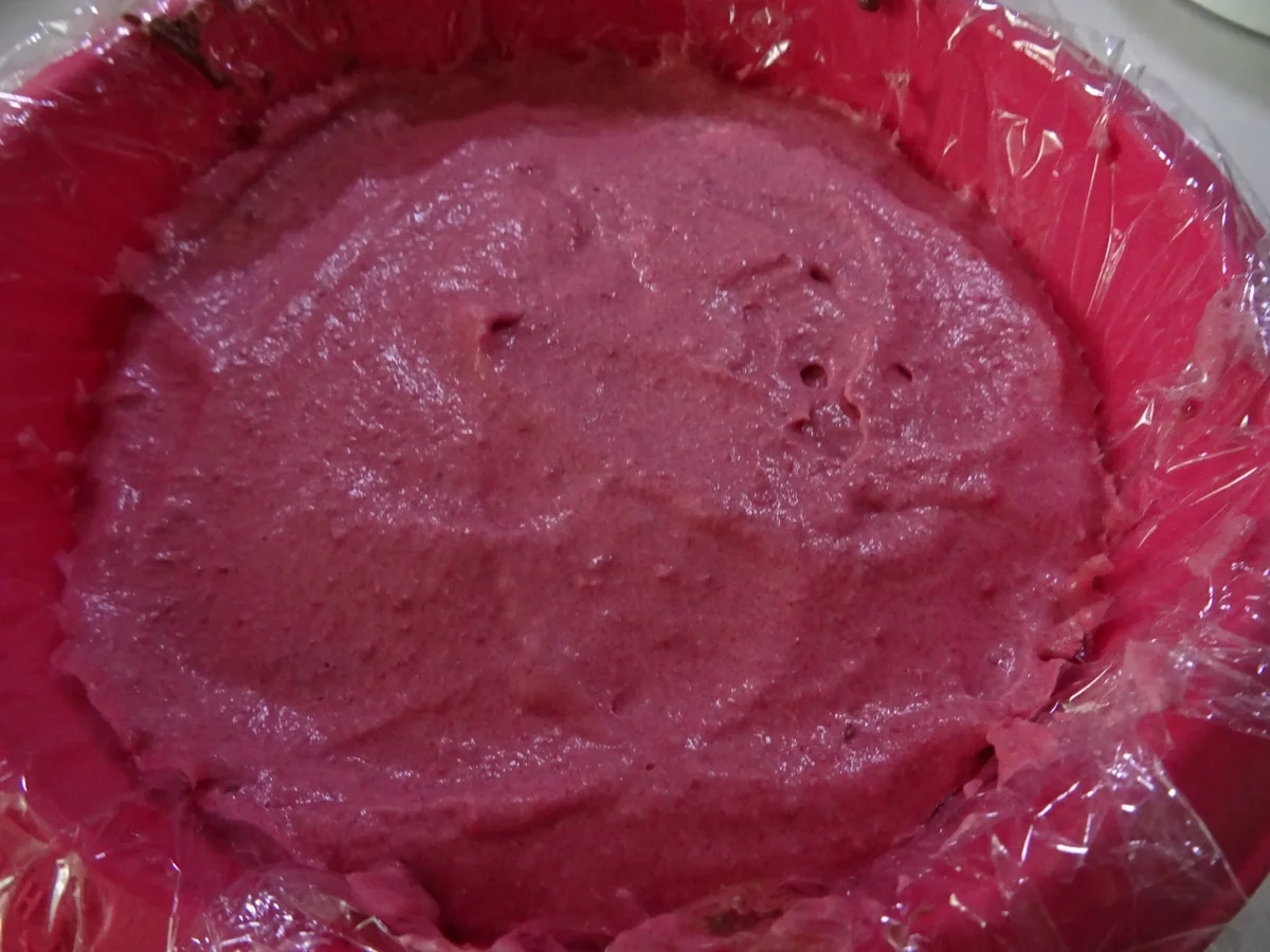 Rezept: Kirsch-Mousse mit Schoko-Strudel Bild Nr. 2 Kirsch-Mousse mit Schoko-Strudel - Rezept - Bild Nr. 2