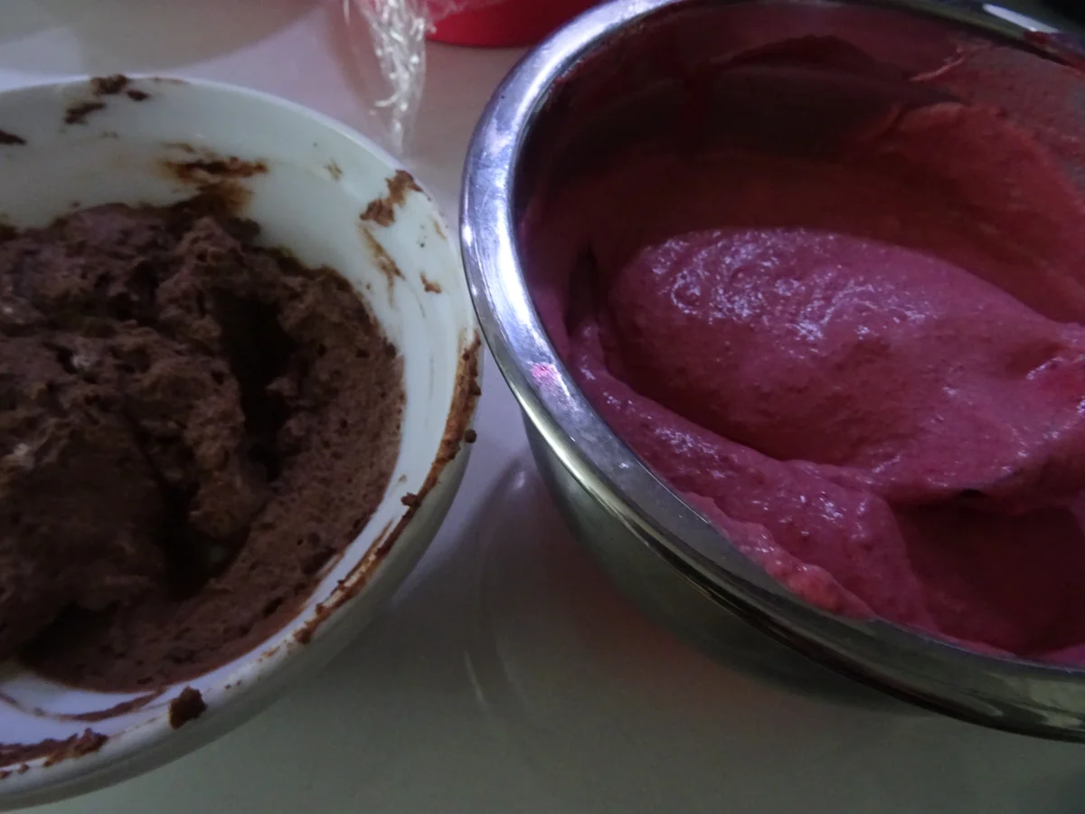 Rezept: Kirsch-Mousse mit Schoko-Strudel Bild Nr. 4 Kirsch-Mousse mit Schoko-Strudel - Rezept - Bild Nr. 4