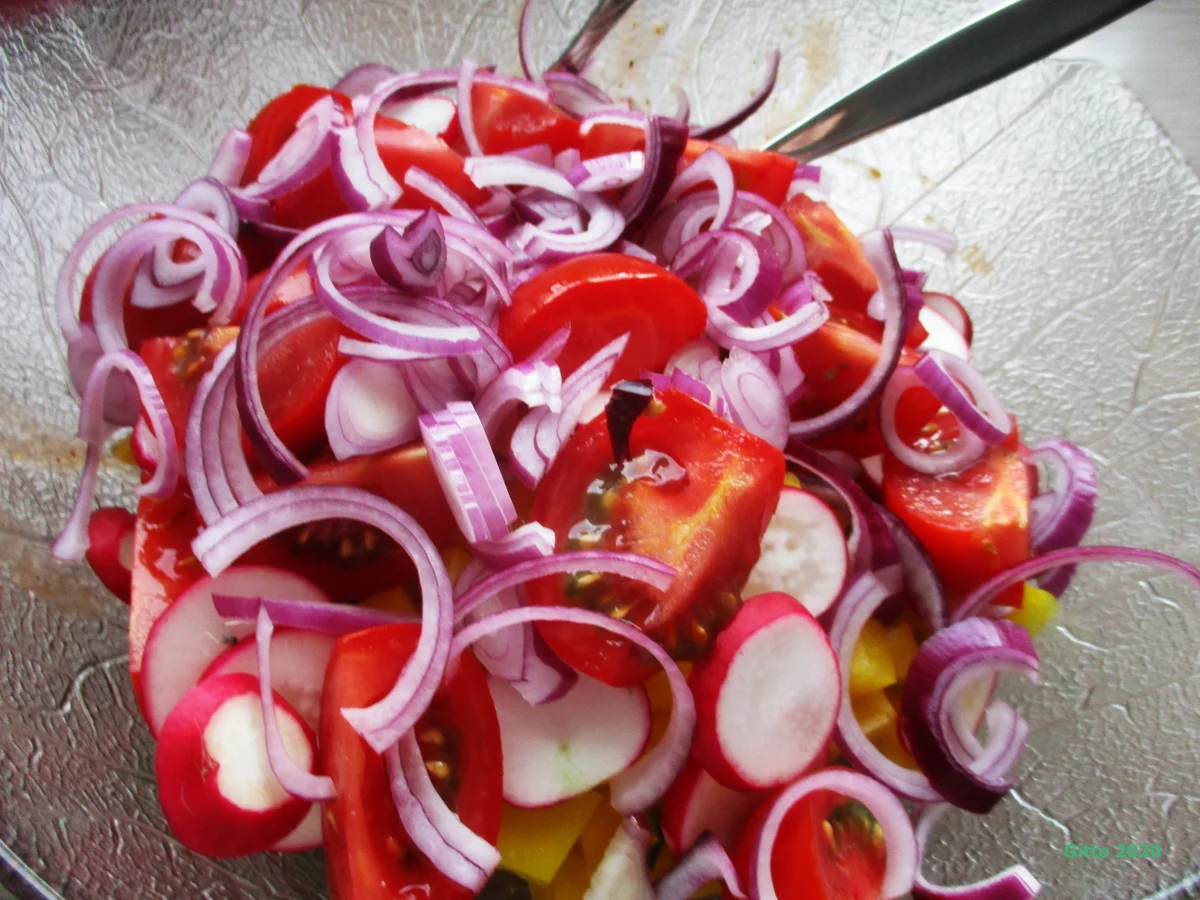 Frisch-feuriger Salat mit großen weißen Bohnen - Rezept - Bild Nr. 8