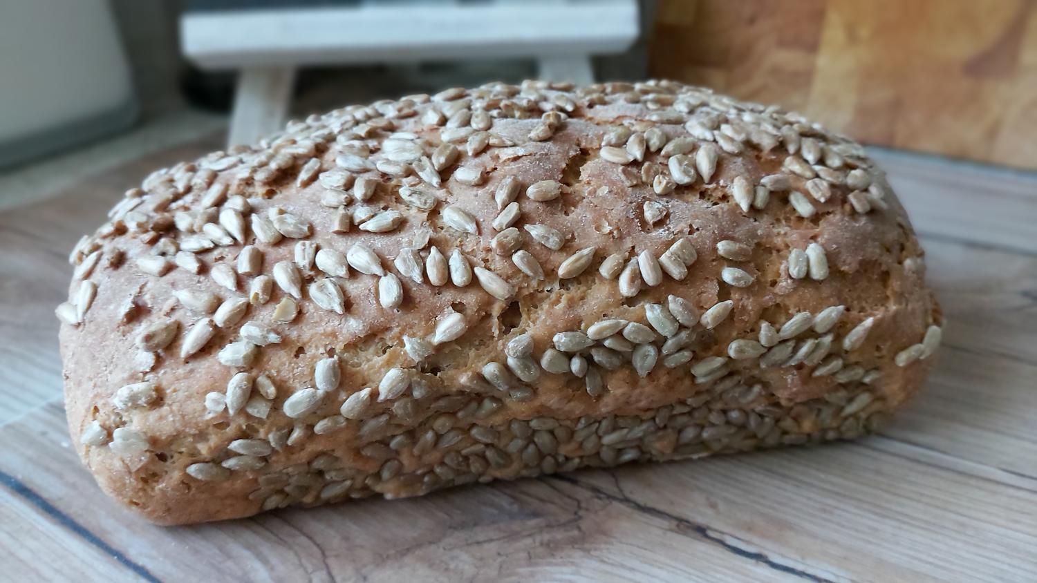 Saftiges Sonnenblumenbrot - Rezept mit Bild - kochbar.de