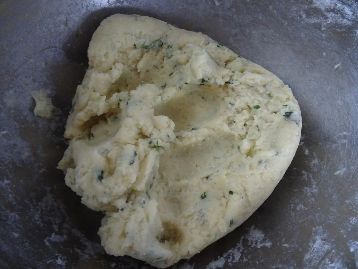 Gefüllte Kartoffelklöße mit Rahmkohlrabi - Rezept - Bild Nr. 7