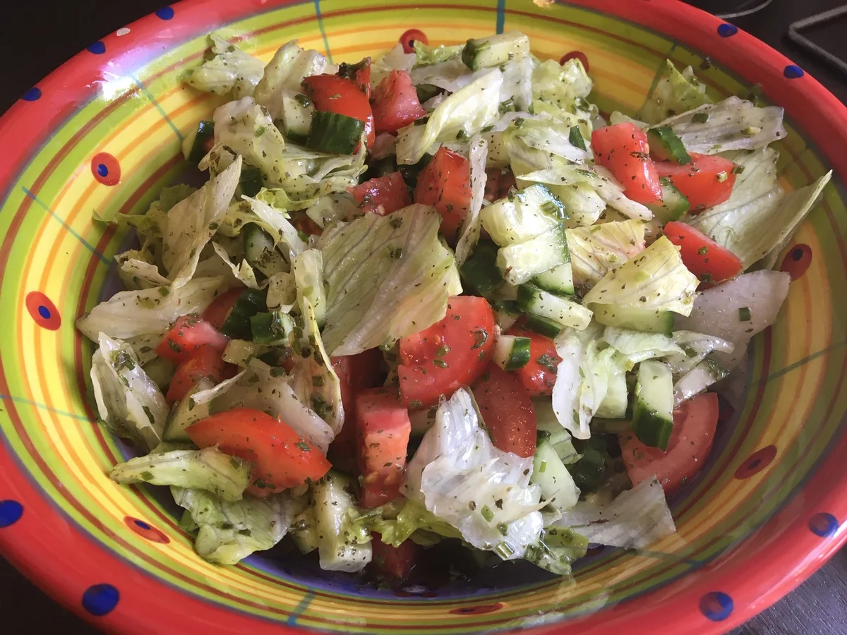 Rezept: Fattoush Bild Nr. 4 Fattoush - Rezept - Bild Nr. 4