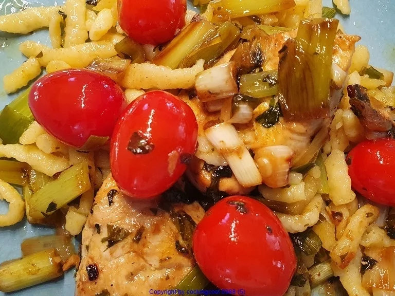 Putenbrustfilet mit Spätzle und Tomate - Rezept - Bild Nr. 7