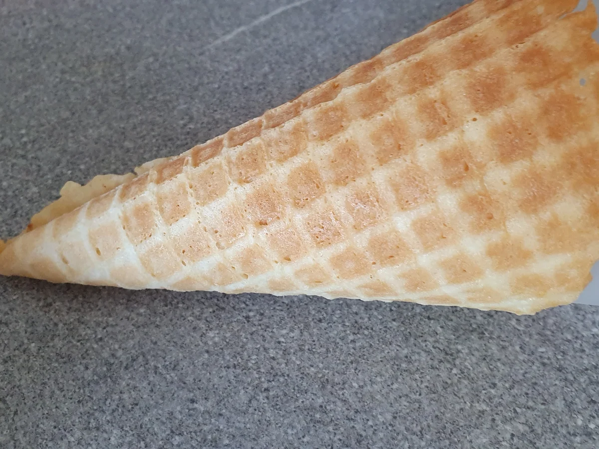 Rezept: Eiswaffeln (Butter Karamel Geschmack) Bild Nr. 7 Eiswaffeln (Butter Karamel Geschmack) - Rezept - Bild Nr. 7