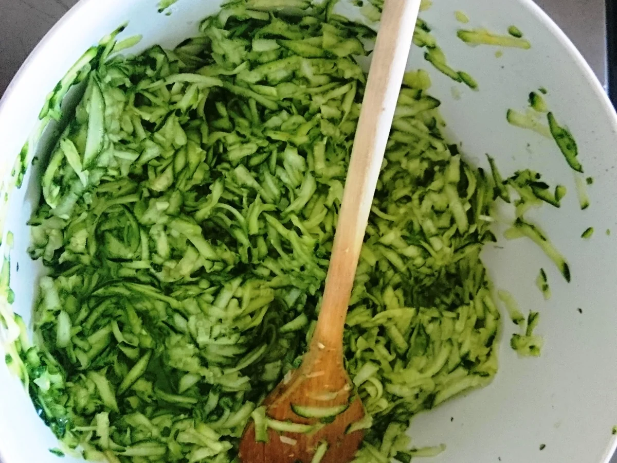 Mediterranes Zucchinibrot - Rezept - Bild Nr. 3