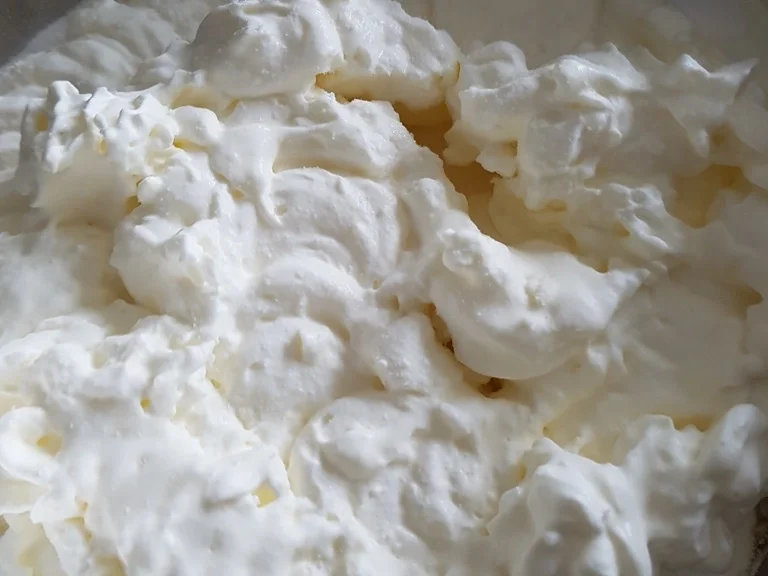 Käsesahne Torte (wahlweise mit oder ohne Boden Backen) - Rezept - Bild Nr. 9