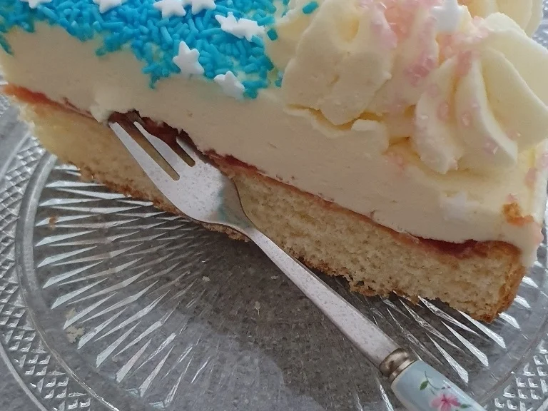 Käsesahne Torte (wahlweise mit oder ohne Boden Backen) - Rezept - Bild Nr. 17