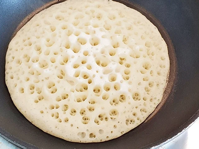 Baghrir - ein fluffiger Pfannkuchen aus Nordafrika - Rezept - Bild Nr. 5