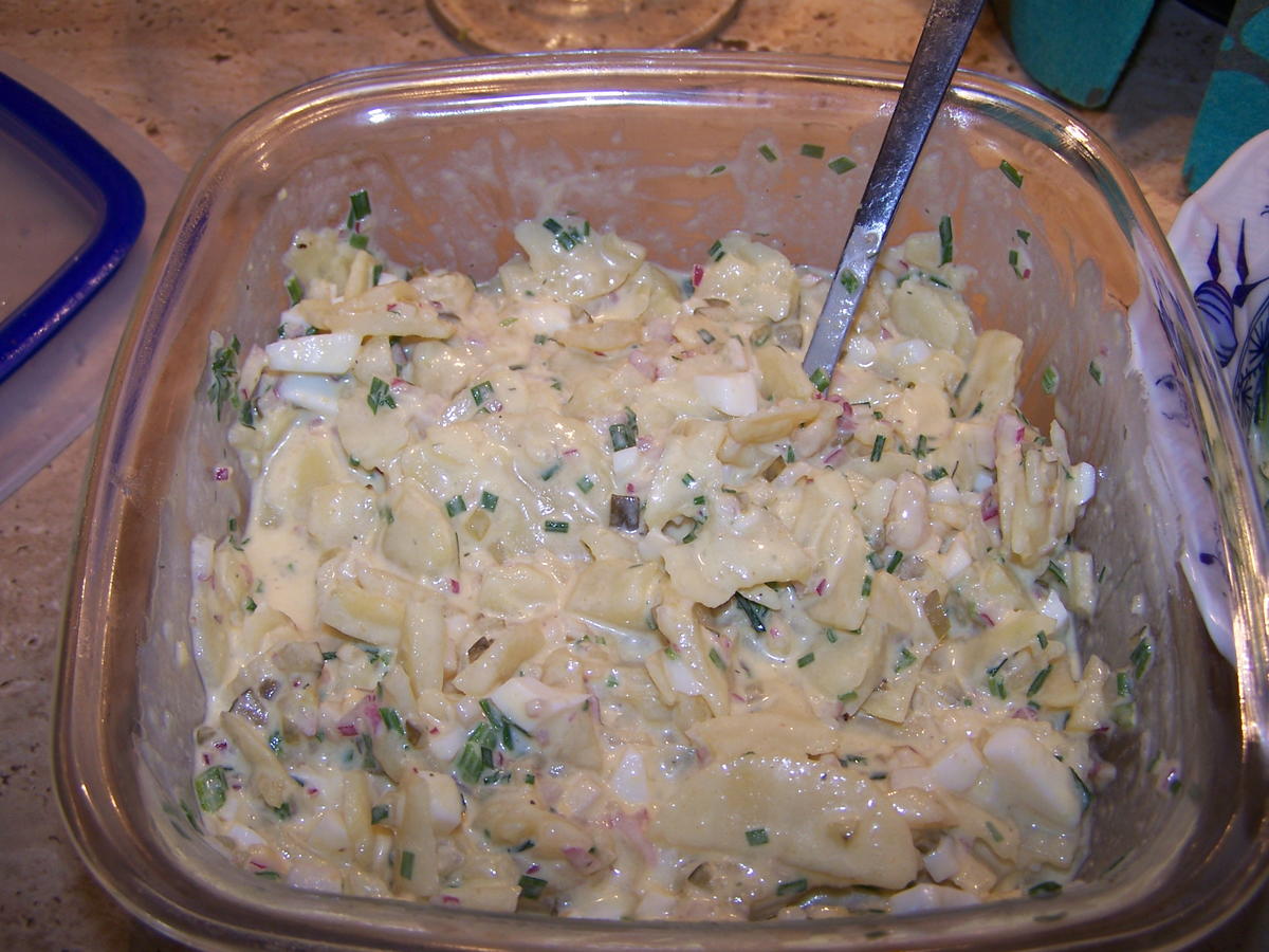 Paniertes Kotelett Kartoffelsalat und Gurkensalat - Rezept - Bild Nr. 4