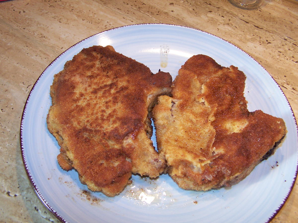 Paniertes Kotelett Kartoffelsalat und Gurkensalat - Rezept - kochbar.de