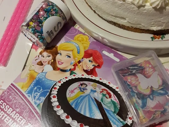 Rezept: Geburtstagstorte Bild Nr. 11084 Geburtstagstorte - Rezept - Bild Nr. 11084