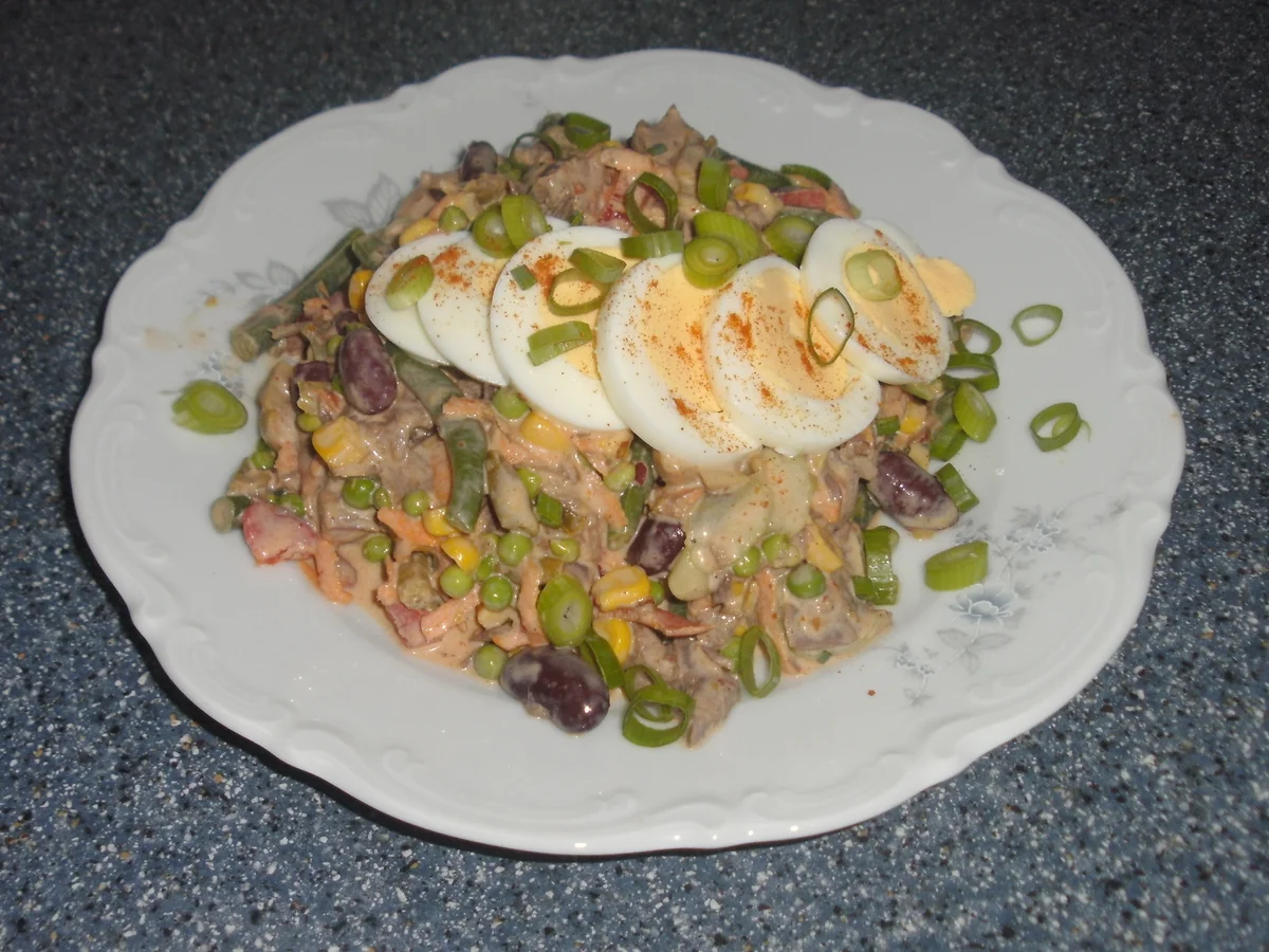 Rezept: Teuflischer Salat Bild Nr. 2 Teuflischer Salat - Rezept - Bild Nr. 2