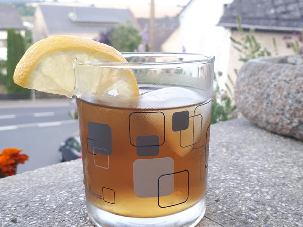 Eistee Konzentrat easy selbst gemacht - schnell &amp; einfach - von Coly-Bree