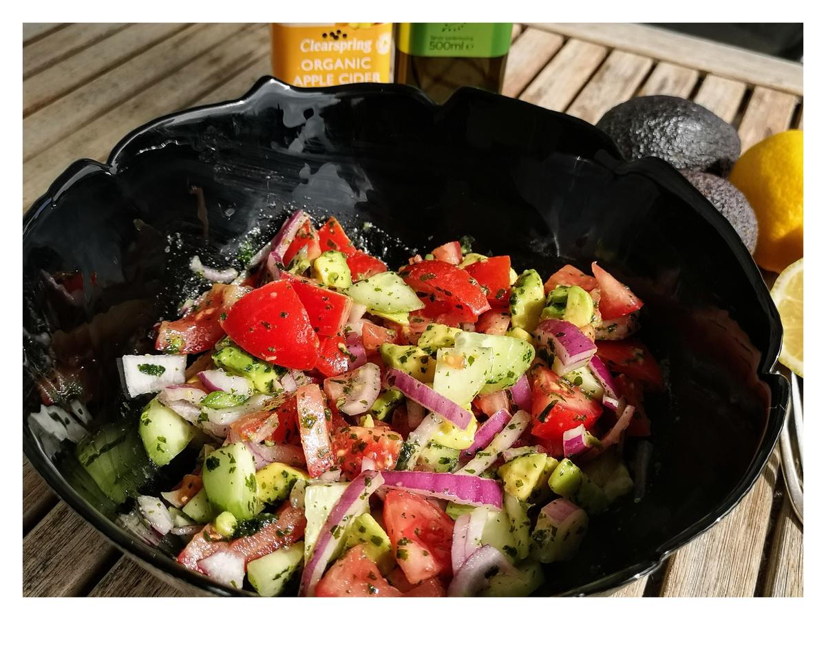 BiNe´ S TOMATEN AVOCADOSALAT - Rezept - Bild Nr. 3