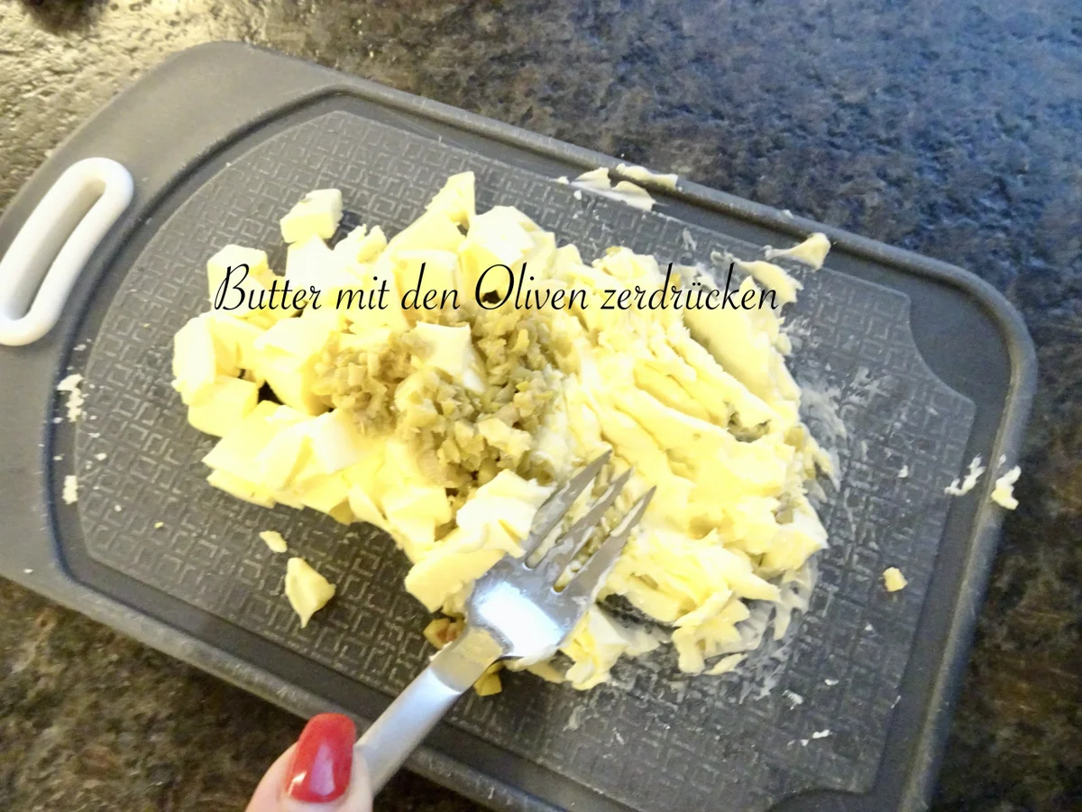 Rezept: Sable's mit Parmesan, Oliven und Rosmarin - Kulinarische Weltreise Bild Nr. 15017 Sable's mit Parmesan, Oliven und Rosmarin - Kulinarische Weltreise - Rezept - Bild Nr. 15017