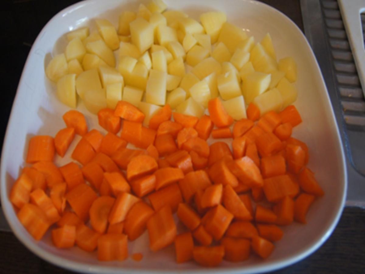 Schlemmerfilet mit herzhaften Kohlrabi-Gemüse und Möhren-Kartoffel-Stampf - Rezept - Bild Nr. 11095