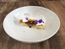 Karamellisierter Knollensellerie mit Blüten und Crumble (Vanessa Mai) - Rezept - Bild Nr. 2