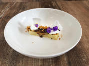 Karamellisierter Knollensellerie mit Blüten und Crumble (Vanessa Mai) - Rezept - Bild Nr. 2