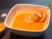 Süßkartoffelsuppe mit Garnelen-Ananasspieß und Kürbisbrot - Rezept - Bild Nr. 3