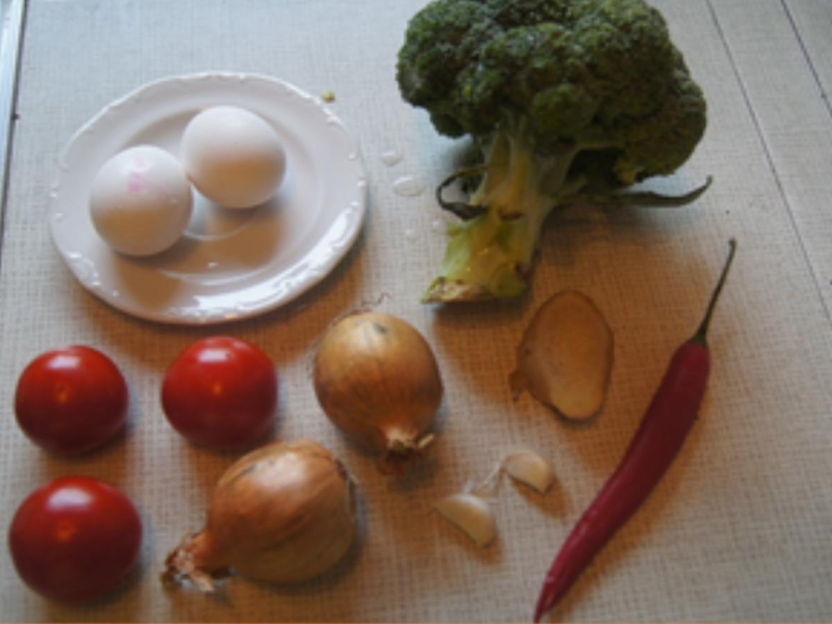 Brokkoli-Tomaten-Omelett - Rezept - Bild Nr. 3