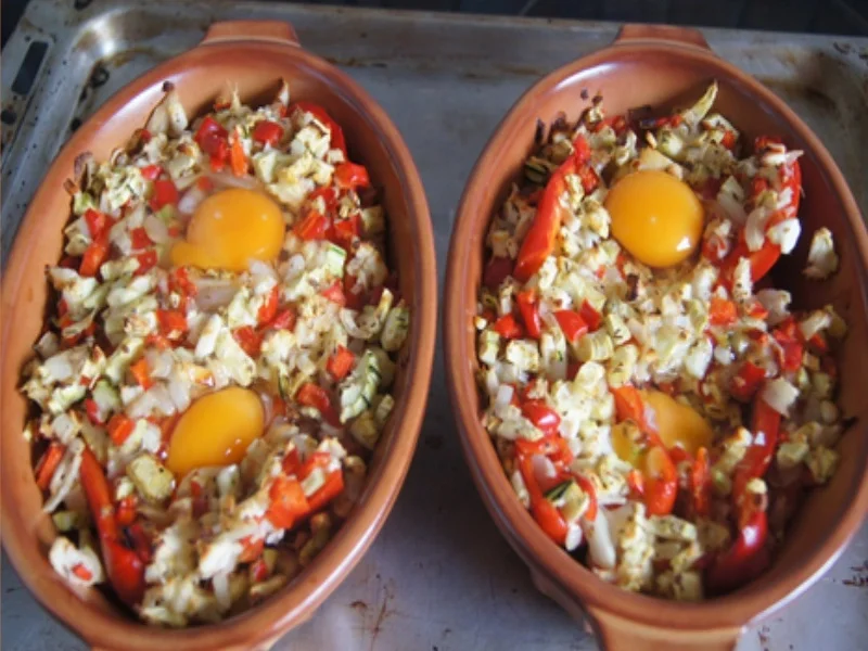 Rezept: Gefüllte, überbackene Spitzpaprika mit Spiegeleiern Bild Nr. 16 Gefüllte, überbackene Spitzpaprika mit Spiegeleiern - Rezept - Bild Nr. 16